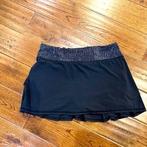 Lululemon women’s size 4R skort